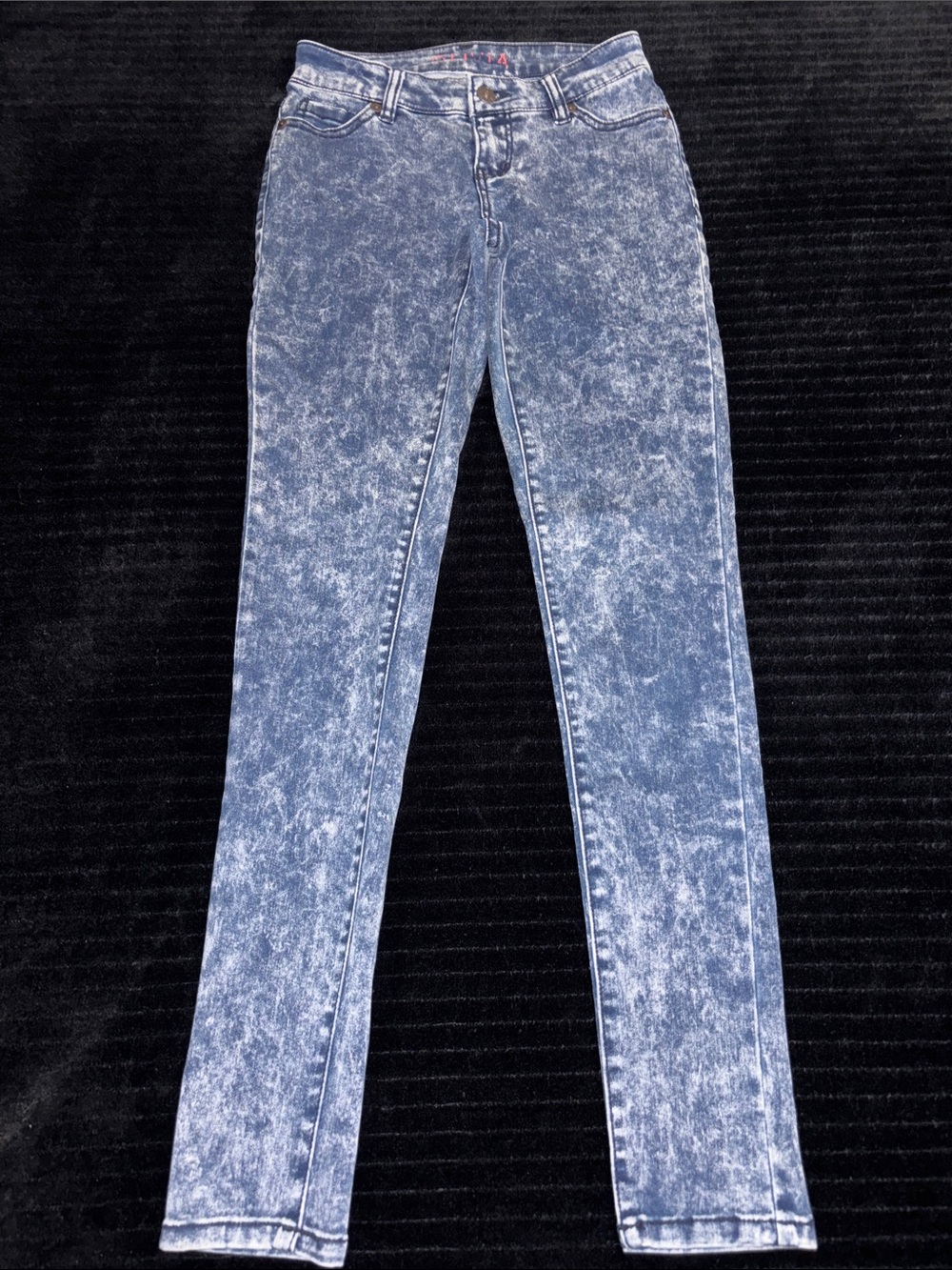 dELiA*s Sz 00 Acid-Wash Blue Skinny Jeans